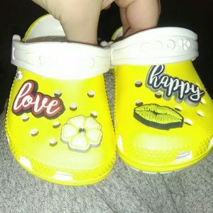 Crocs size 4 toddler